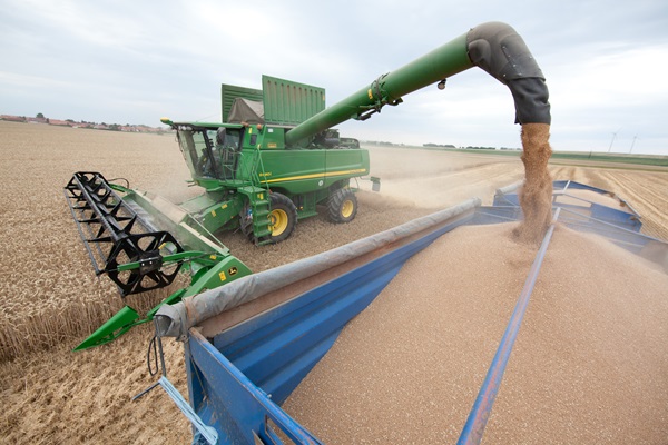 Safe corn silo loading